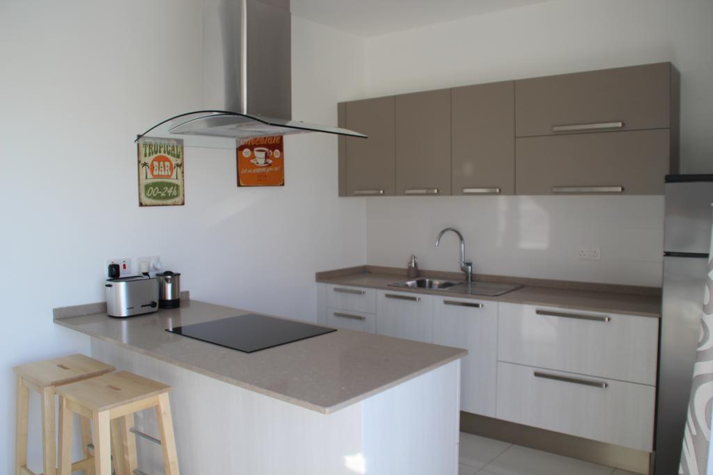 Lampuka Apartments Marsaskala Exterior photo
