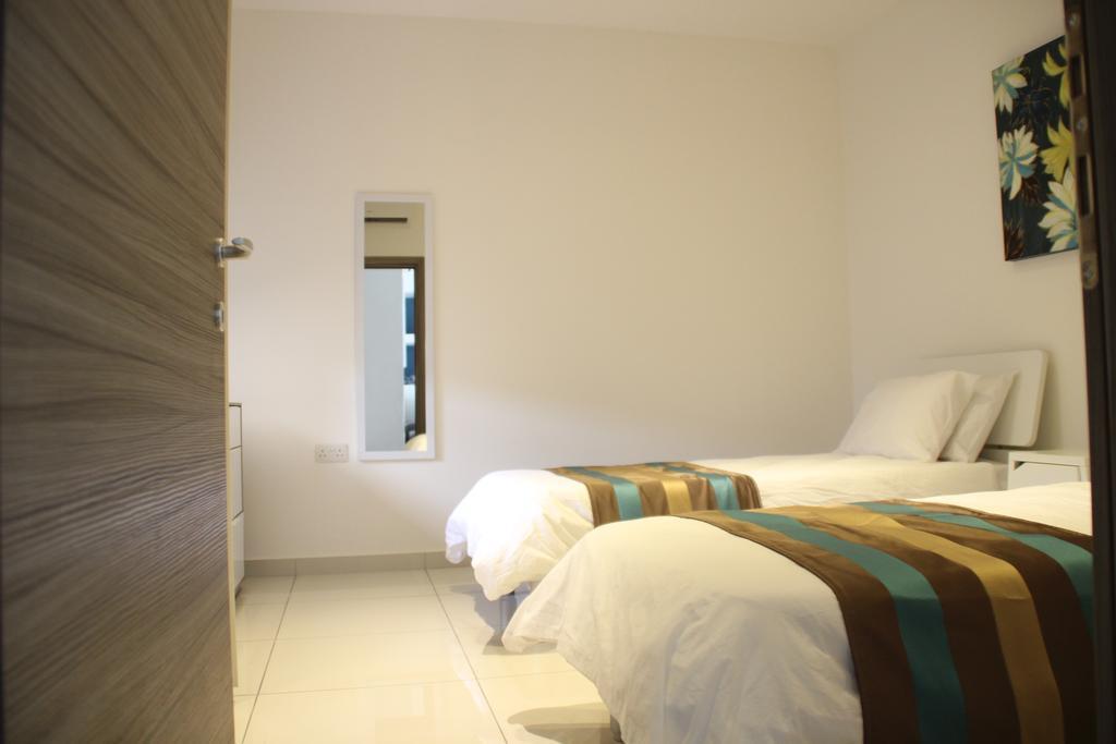 Lampuka Apartments Marsaskala Exterior photo